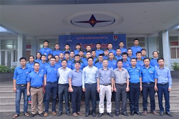 Lễ xuất quân chiến dịch Mùa hè xanh tình nguyện năm 2017 của Đoàn thanh niên trường Đại học Điện lực